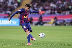 TA:佩德里受伤是巴萨最坏的消息,弗里克不得不再次依赖拉玛西亚 TA:佩德里受伤是巴萨最坏的消息,弗里克不得不再次依赖拉玛西亚