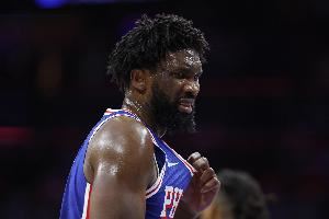 恩比德承认比赛后期感到疲惫:正因如此 他们应该增加我的时间 恩比德承认比赛后期感到疲惫:正因如此 他们应该增加我的时间