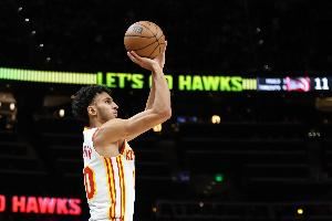 里萨谢首节已砍11分&生涯总得分突破1000 队史第四年轻千分先生