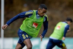 红军旧将：希望瑞典多给伊萨克比赛时间，有助于他在利物浦的表现